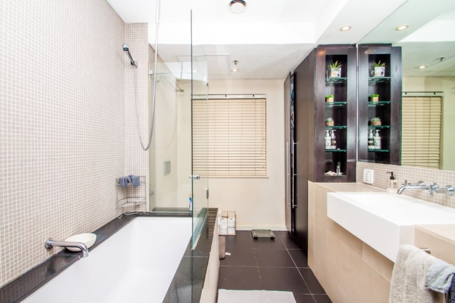1 Bedroom Property for Sale in Cape Town City Centre Western Cape